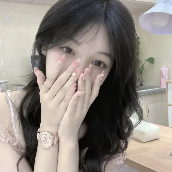 驼背人与舞女